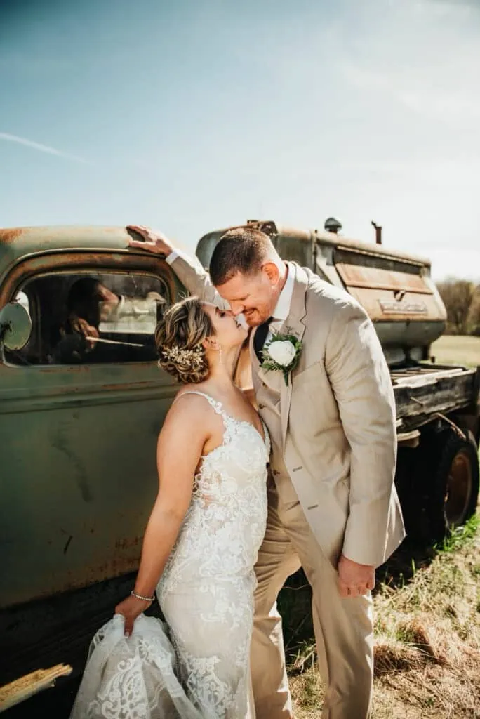 Five Must-Haves for a Breathtaking Fall Wedding - Image 06 (June 9, 2026)