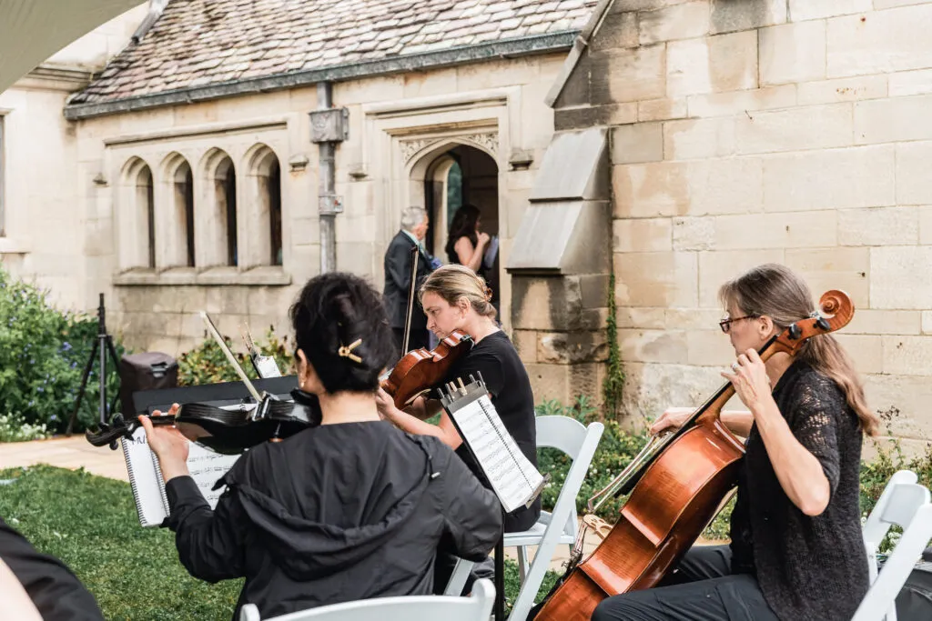 10 Dreamy Songs That Will Have You Floating Down the Aisle - Image 04 (June 7, 2026)