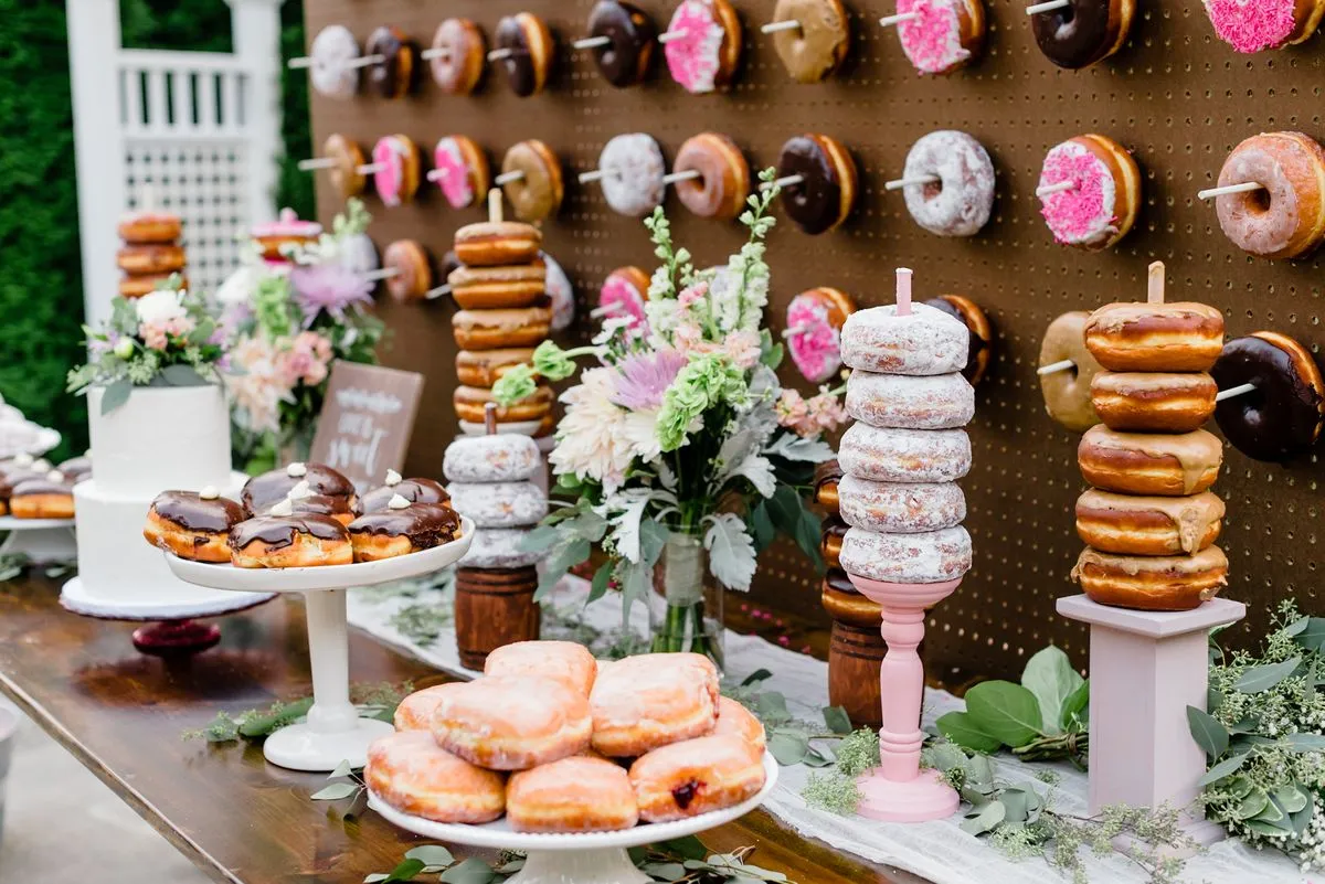 Appetizer and Dessert Wedding Food Alternatives - Image 01 (July 23, 2026)